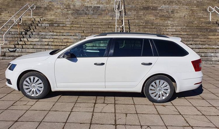 CNG Skoda Octavia rental car for Bolt Tallinn