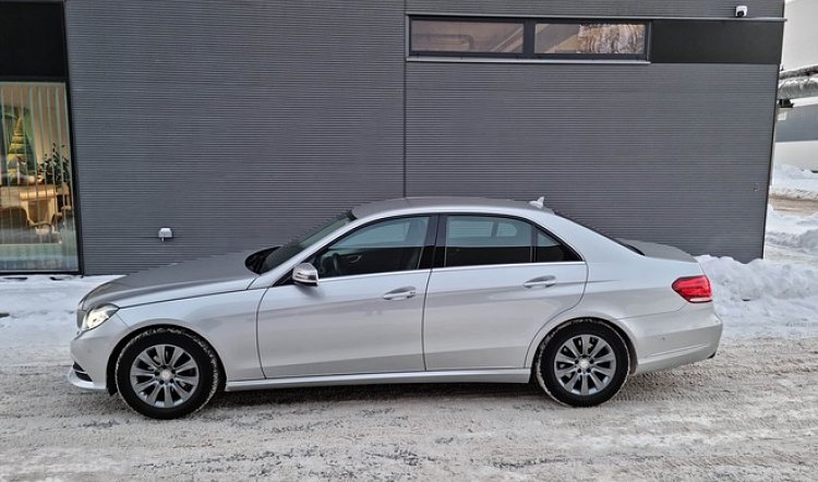 Mercedes E-class W212 car rent Bolt Tallinn