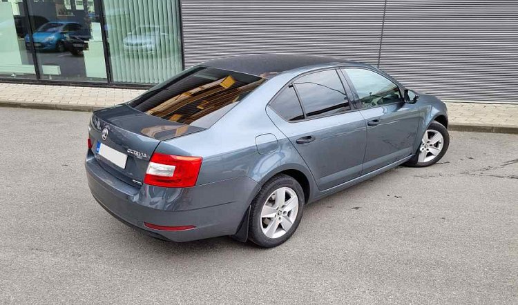 CNG Skoda Octavia rendiauto Bolt Tallinn