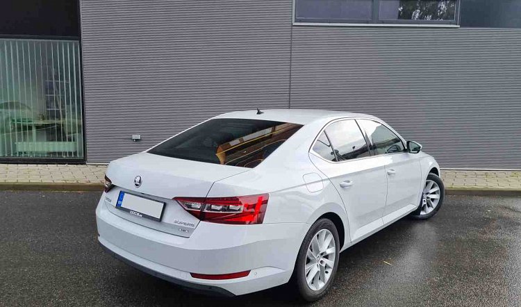 Škoda Superb rental car for rent Bolt Tallinn