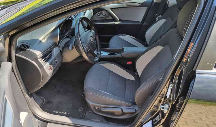 LPG Toyota Avensis autorent Bolt Tallinn