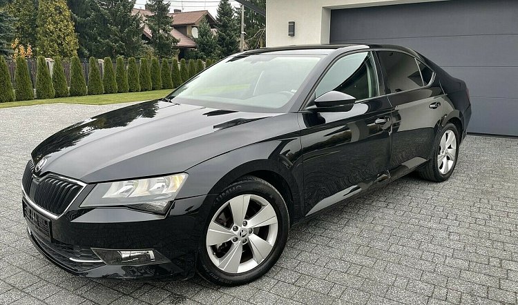 Škoda Superb rental car for rent Bolt Tallinn