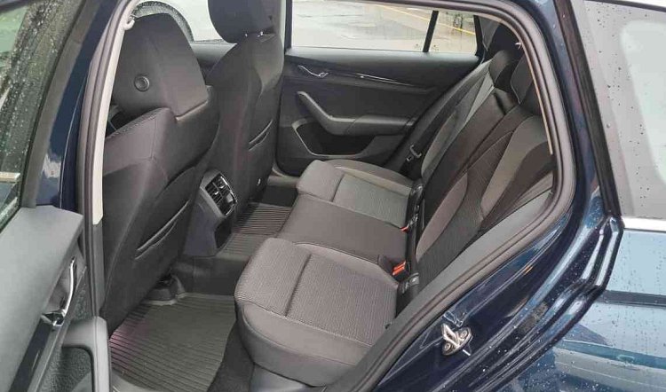 Mercedes Škoda Octavia Mk4 autorent Bolt Tallinn