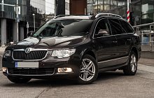 Full Options Škoda Superb rendiauto Bolt Tallinn